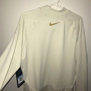 super cute nike running pullover